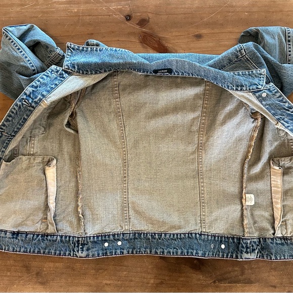 Lady’s J.crew Button Down Denim Jacket - Picture 11 of 11